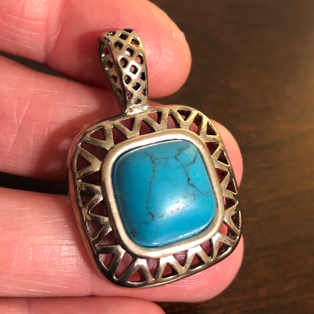 Lia Sophia necklace drop
